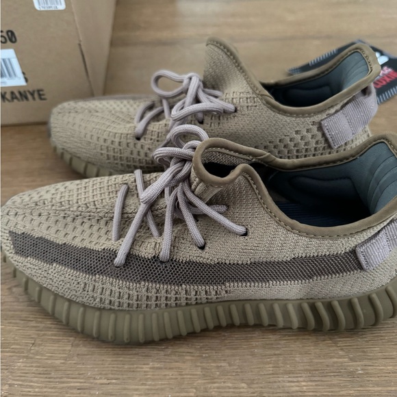 adidas gazelle silver green womens adidas EF2905 Yeezy Boost 350 V2 Static Mens Lifestyle Shoe